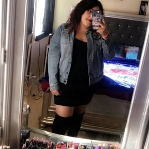 Meet your Posher, Yasmine